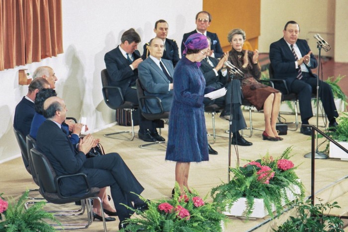 Queen Elizabeth at the opening of JET in 1984 