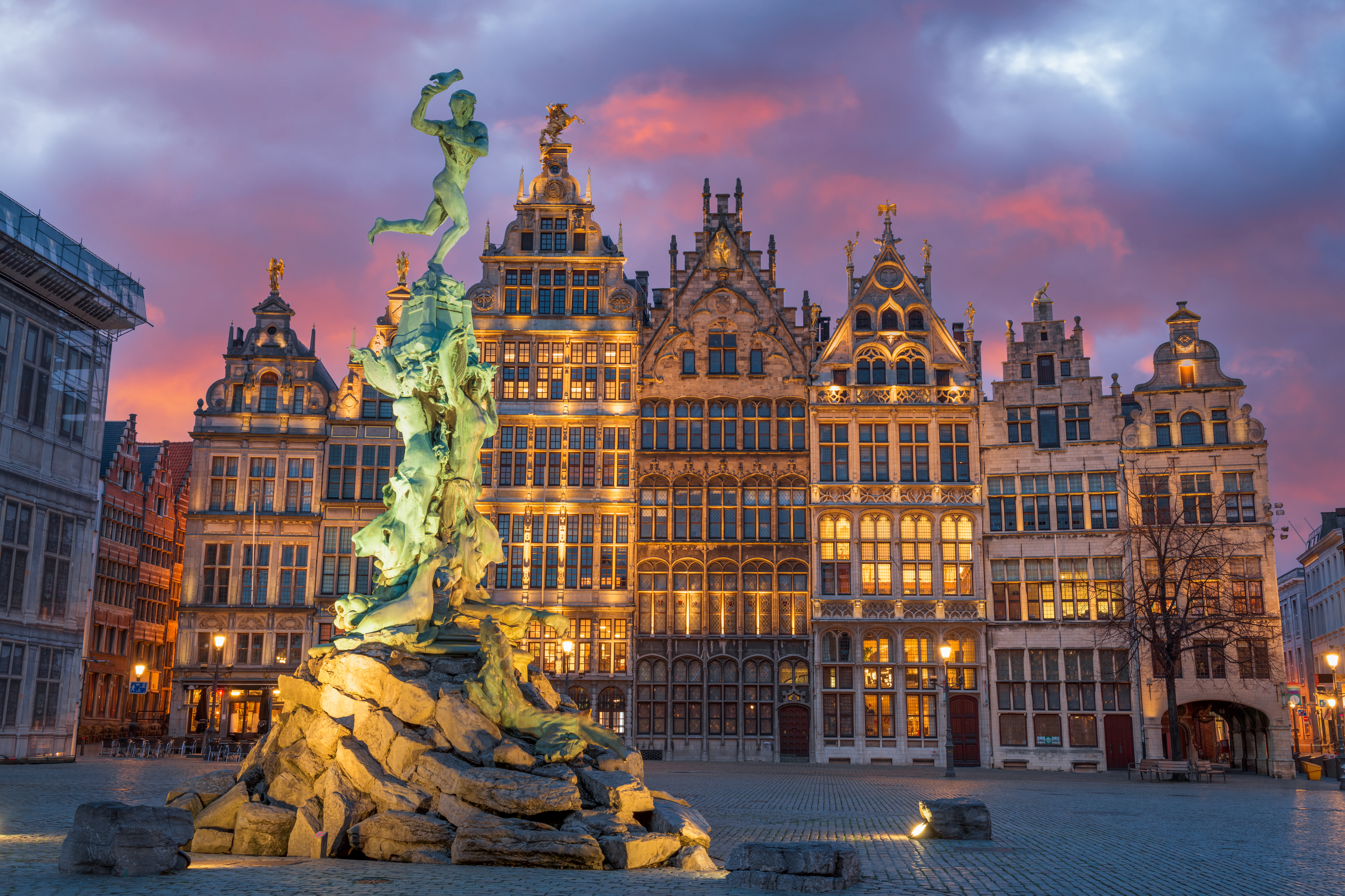 Antwerp is exactly how you would picture a quaint Belgian city