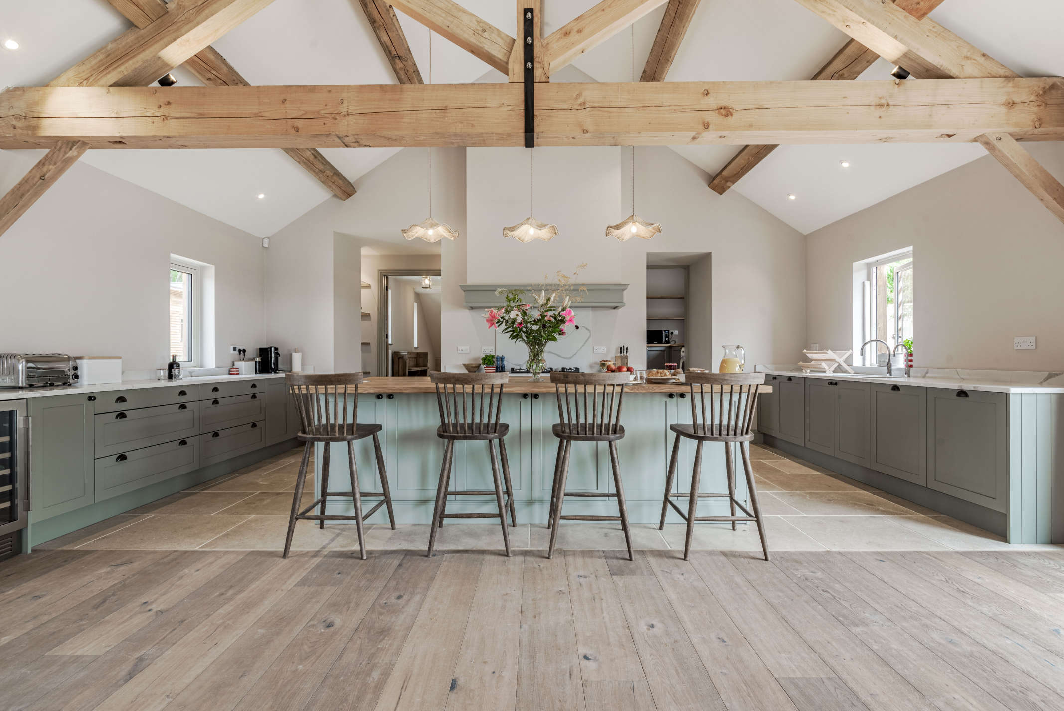 The Oat Barn in Faringdon has its own hot tub and exposed timber beams