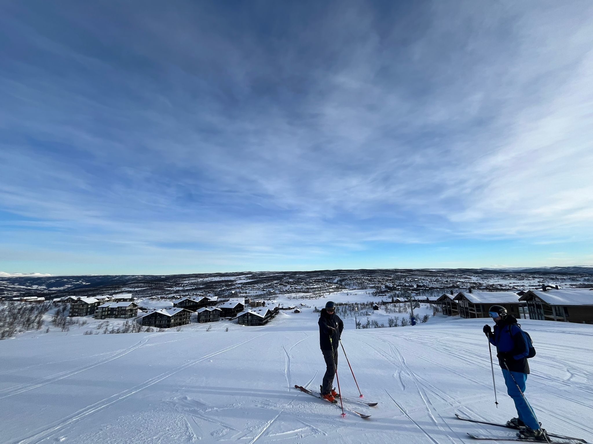 Skiing in Geilo is perfect for families and beginners, with lots of long green and blue runs