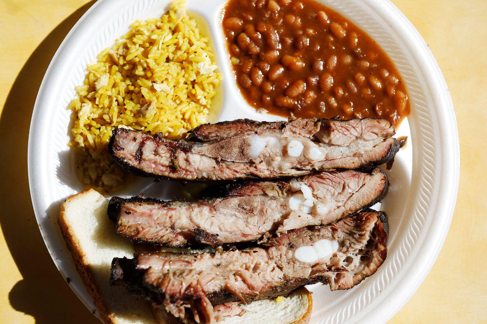 Savour tasty dishes from Al’s Finger Licking Good Bar-B-Que